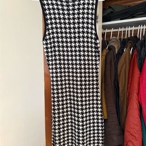 Holland Cooper Rollneck sleeveless Black and White Houndstooth Dress